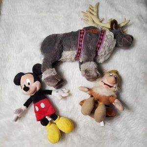 Disney Plush Bundle: Mickey, Sven & Happy